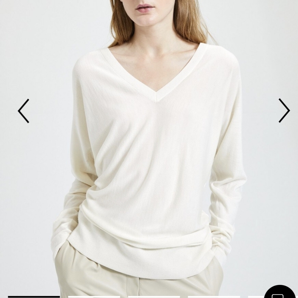 Theory Sweater Vneck Dolman Sleeve Cream